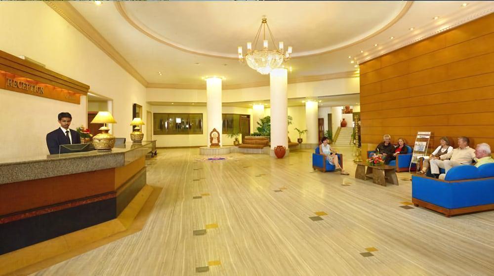 Sangam Hotel, Thanjavur Esterno foto